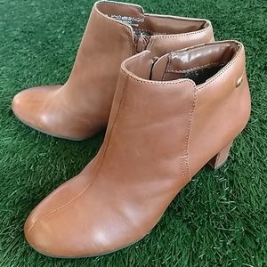 Hush Puppies heeled leather boots